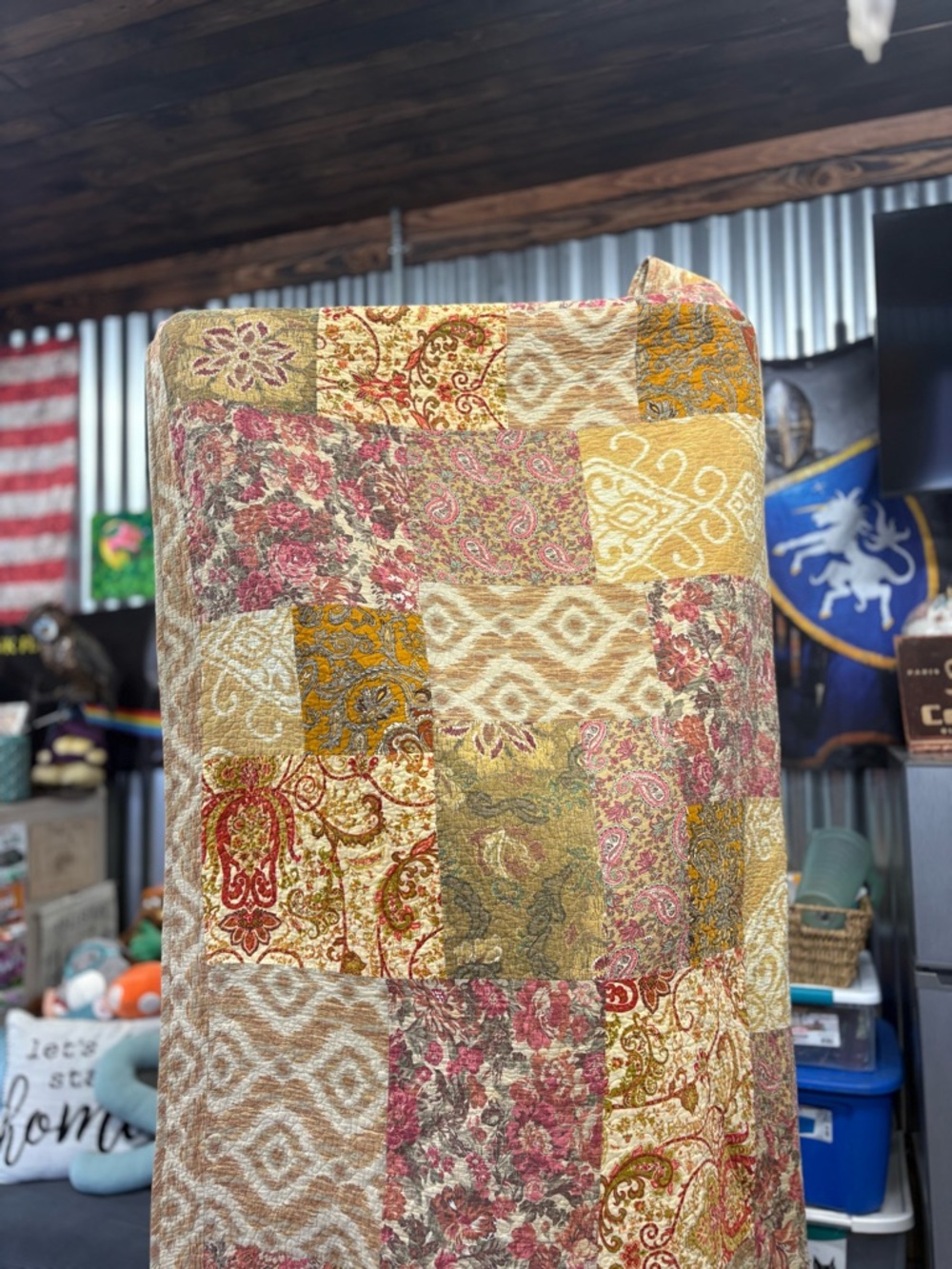 Patchwork Floral Cotton Quilt Classic Patchwork 2 shams and quilt - Picture 11 of 16